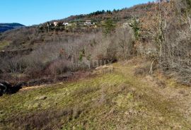 ISTRA, MOTOVUN - Građevinsko zemljište 1970 m2 sa pogledom na Motovun, na osami, Buzet, Zemljište