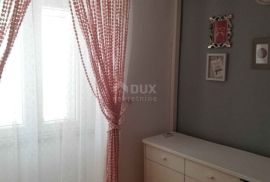 RIJEKA, CENTAR, interesantan stan u strogom centru grada, Rijeka, Appartement