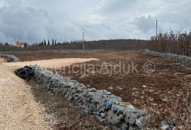 Imotski Lovreć 5499 m2 građevinsko zemljište - uređeno, Lovreć, Terreno