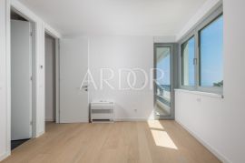 Opatija, penthouse s pogledom na more, krovnom terasom i bazenom, Opatija, Daire