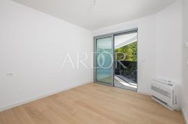 Opatija, Atraktivan stan s terasama i vrtom, Opatija, Appartement