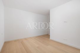 Opatija, Moderan stan s pogledom na more i privatnim vrtom, Opatija, Apartamento