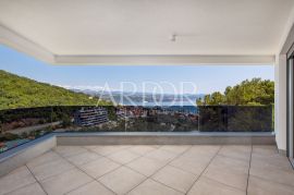 Opatija, Prostrani stan s panoramskim pogledom na more, Opatija, Apartamento