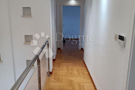 Jedinstveni stan Srebrnjak, Maksimir, Appartment