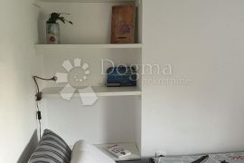 Novoadaptiran stan u mirnom dijelu Opatije, Opatija - Okolica, Apartamento