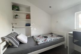 Novoadaptiran stan u mirnom dijelu Opatije, Opatija - Okolica, Appartment