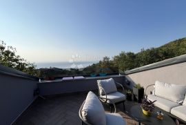 Novoadaptiran stan u mirnom dijelu Opatije, Opatija - Okolica, Apartamento