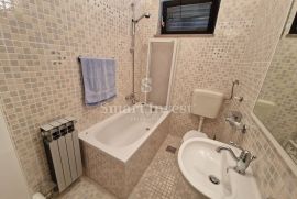 OPATIJA, stan 3S+DB sa garažom i pogledom na more, Opatija, Appartement