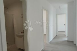 PRILIKA Povljana, Pag - Dvoetažni stan prvi red uz more, Povljana, Appartment