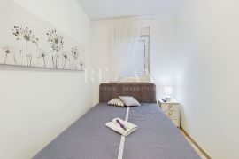 Dramalj - stan sa ograđenom okućnicom, Crikvenica, Appartement