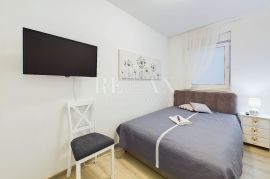 Dramalj - stan sa ograđenom okućnicom, Crikvenica, Appartement