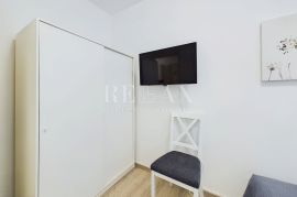 Dramalj - stan sa ograđenom okućnicom, Crikvenica, Appartement