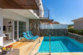 Villa s bazenom i pogledom na more - otok Krk, Krk, بيت