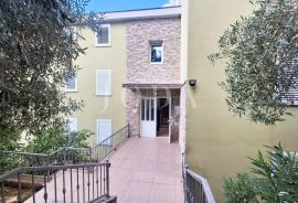 Otok Krk! Prostrani apartman 100 m do mora!, Dobrinj, Flat