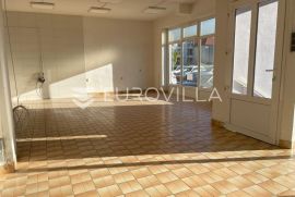 Pleternica, Mlinska, prostrani poslovni prostor 100 m2, Pleternica, Εμπορικά ακίνητα