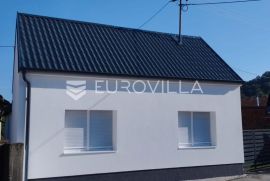 Cernik, SUPER PRILIKA, novorenovirana kuća s dvorištem BRP 467 m2, Cernik, Casa