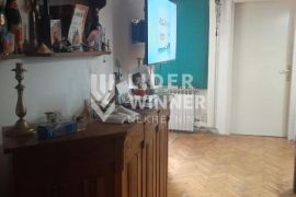 Idealan za veću porodicu ID#126548, Zemun, Appartment