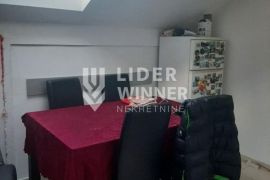 Idealan za veću porodicu ID#126548, Zemun, Wohnung