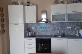 Novi Vinodolski stan sa grijanjem i parkingom, Novi Vinodolski, Appartement