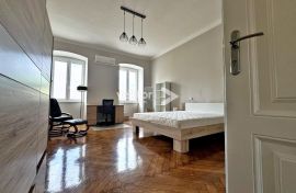 Centar, stan s pogledom na kazalište i park, Rijeka, Appartement