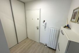 Stan sa prostranom terasom, Pula, Istra, Pula, Apartamento