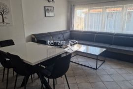 Istra, Pula, Gregovica, stan prvi kat 117,52m2, 3SS+DB  # prodaja, Pula, Flat