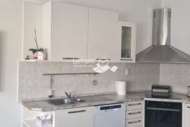 Istra, Pula, Gregovica, stan prvi kat 117,52m2, 3SS+DB  # prodaja, Pula, Apartamento