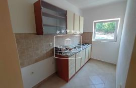 Kruševo - kuća sa 3 apartmana novija gradnja! 195000€, Obrovac, House