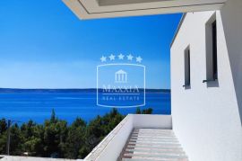 Starigrad Paklenica - luksuzna vila s bazenom, otvoren pogled more! 780000€, Starigrad, Ev