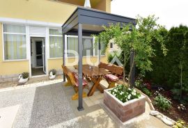 ISTRA, POREČ - Apartmanska kuća sa bazenom, Poreč, Haus