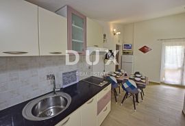 ISTRA, POREČ - Apartmanska kuća sa bazenom, Poreč, Maison