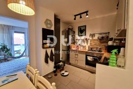 RIJEKA, DONJI ZAMET - 2S+DB, balkon, 2.kat, Rijeka, Apartamento