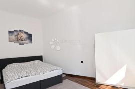 Renovirani stan sa balkončićem nadomak Korza, Rijeka, Apartamento