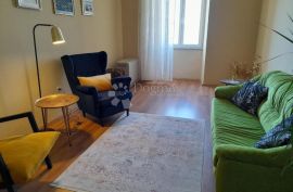 RIJEKA CENTAR STUDIO APP 57M2 + 20M2 POSLOVNI PROSTOR, Rijeka, Apartamento