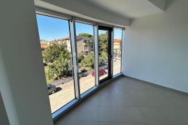 STAN 2 SPAVAĆE I 2 KUPAONICE 63.53m2 - Pula, Pula, Appartment