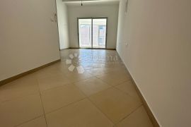 STAN 2 SPAVAĆE I 2 KUPAONICE 66.63m2 - Pula, Pula, Apartamento