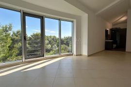 STAN 2 SPAVAĆE I 2 KUPAONICE 66.63m2 - Pula, Pula, Apartamento