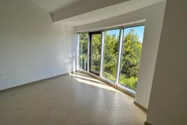 STAN 2 SPAVAĆE I 2 KUPAONICE 66.63m2 - Pula, Pula, Apartamento