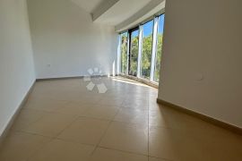 STAN 2 SPAVAĆE I 2 KUPAONICE 66.63m2 - Pula, Pula, Appartement