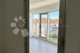 STAN 2 SPAVAĆE I 2 KUPAONICE 75.36m2 - Pula, Pula, Appartement