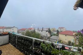 Stan na Zametu s pogledom na more, Rijeka, Apartamento