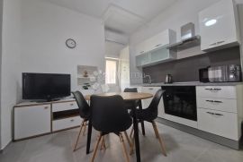 Novouređeni stan na Belvederu, Rijeka, Flat