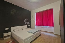 Novouređeni stan na Belvederu, Rijeka, Apartamento