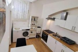 Elegantan stan na vrhunskoj lokaciji, idealan za investiciju!, Donji Grad, Apartamento