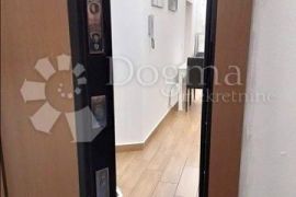 Elegantan stan na vrhunskoj lokaciji, idealan za investiciju!, Donji Grad, Apartamento