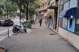 POSLOVNI PROSTOR NA POTOKU, Rijeka, Propiedad comercial