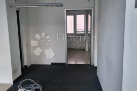 POSLOVNI PROSTOR NA POTOKU, Rijeka, Commercial property