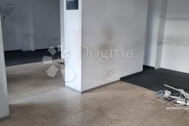 POSLOVNI PROSTOR NA POTOKU, Rijeka, Commercial property