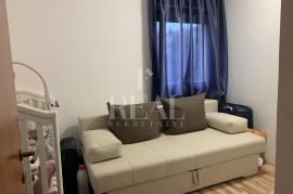 Martinkovac, izvrstan obiteljski stan, 3S+DB, 79 m2, 1. kat!, Rijeka, Appartment