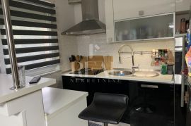 Martinkovac, izvrstan obiteljski stan, 3S+DB, 79 m2, 1. kat!, Rijeka, Appartment